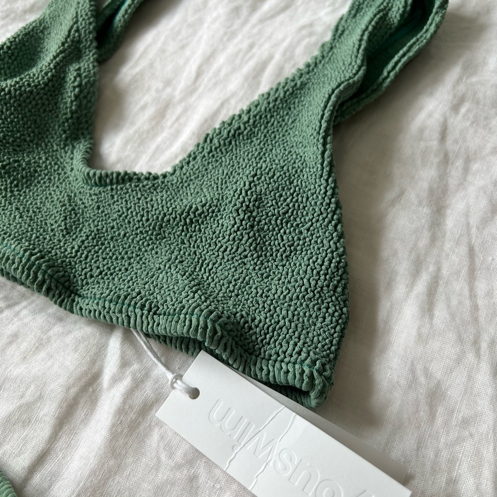 Brand new, never worn / 7 sizes in 1 suit / beautiful sage green highwaisted